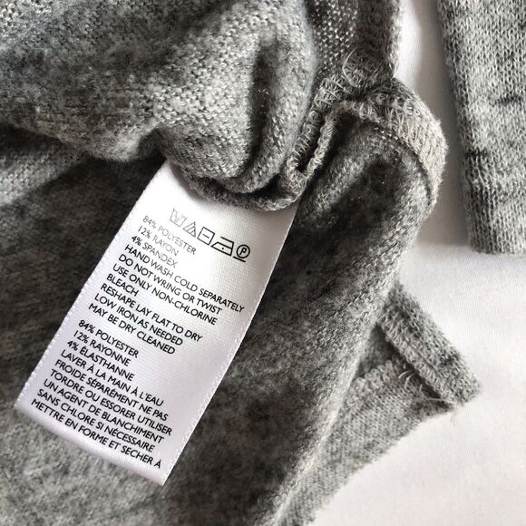 BDG Pullover Sweater Gray Heather Knit Long Sleeve V Neck Size S Hi Lo Pocket - Picture 6 of 9